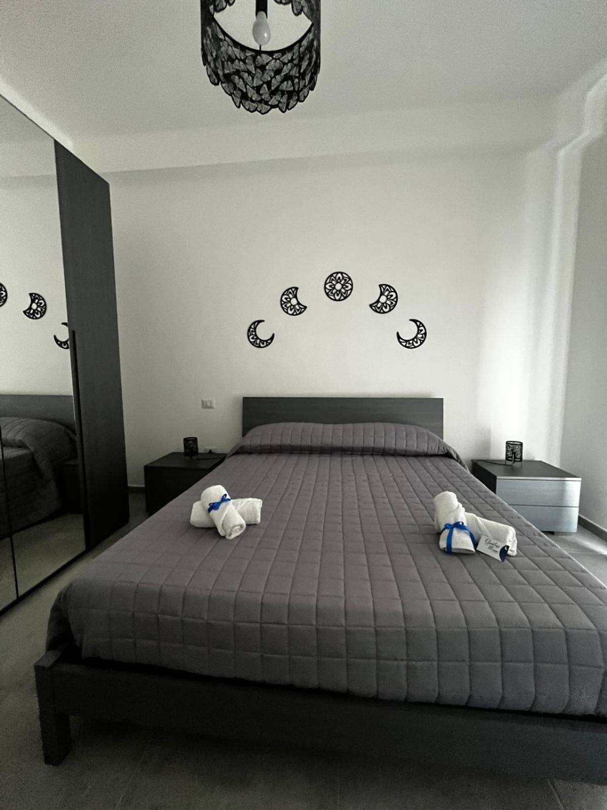 Goodbye Moon Apartment Brindisi Exterior photo